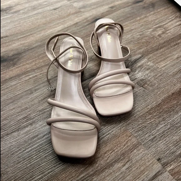 Shoe N’ Tale Strappy Heels with Square Toe - Picture 3 of 6